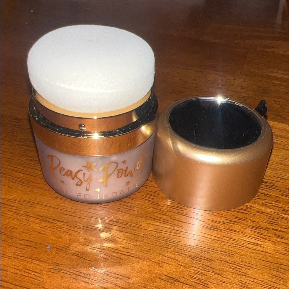 Belle by Kim Gravel Easy Peasy Powder in Medium
